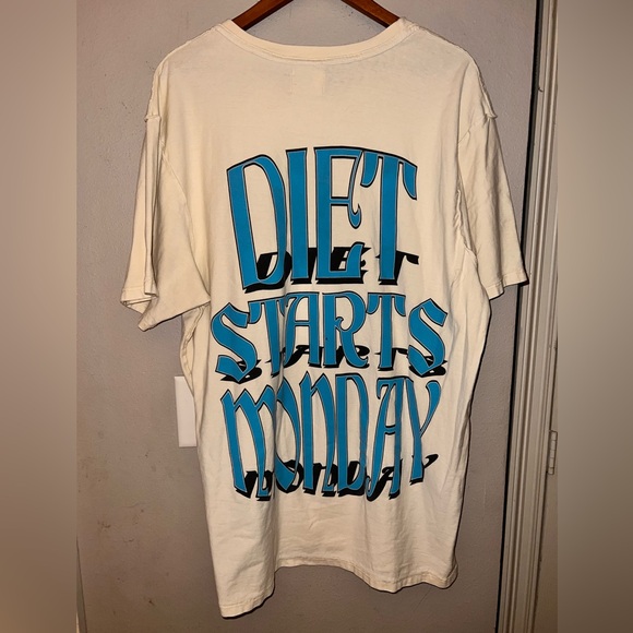 Diet Starts on Monday | Graphic Tee | XL | - Picture 2 of 4